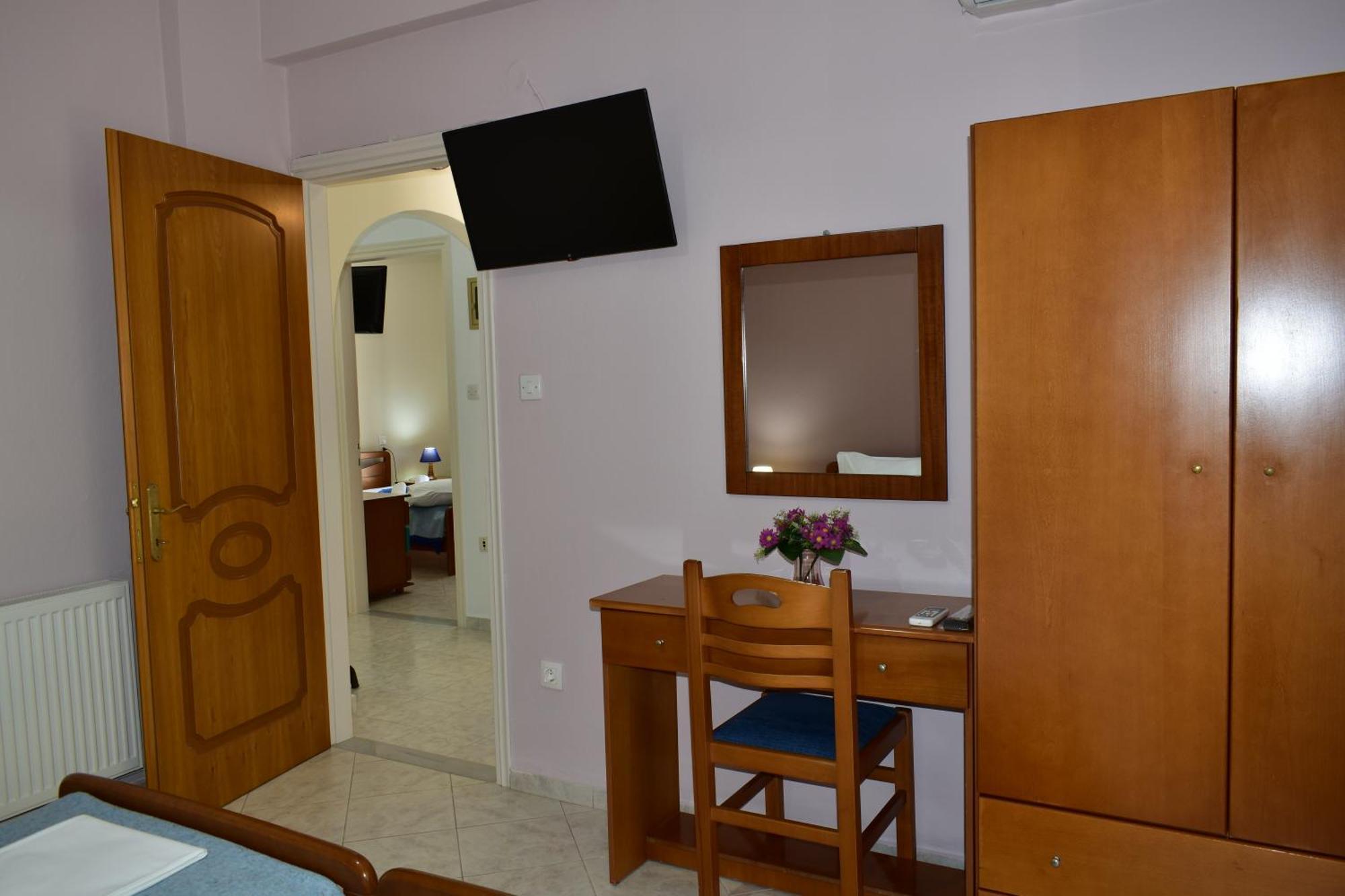 Pansion Pandora Apartment Skiathos Town Luaran gambar