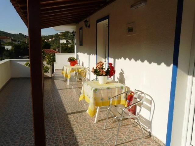 Pansion Pandora Apartment Skiathos Town Luaran gambar